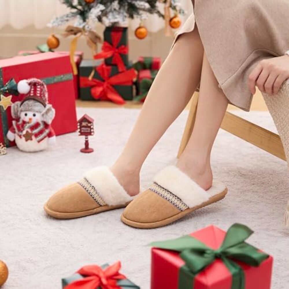 Women's Cozy Memory Foam Slippers, Anti-Skid Sole, Faux Fur, Slip-On - Picture 3 of 8